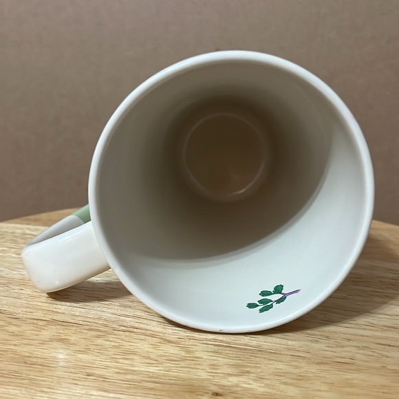 Winnie the Pooh Latte Mug - Picture 5 of 6